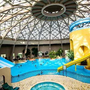 4* Aparthotel Les Charmilles &